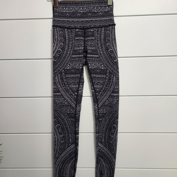 Lululemon Nulux Entwined Wunder Unders - Picture 6 of 10